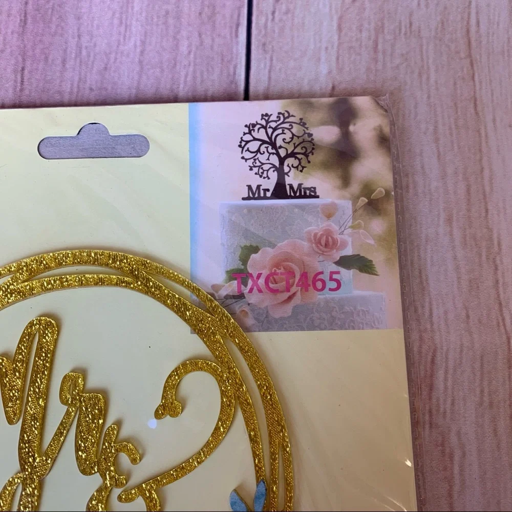Cake Topper Mr&Mrs Acrylic Gold Sparkle Circle Flowers New